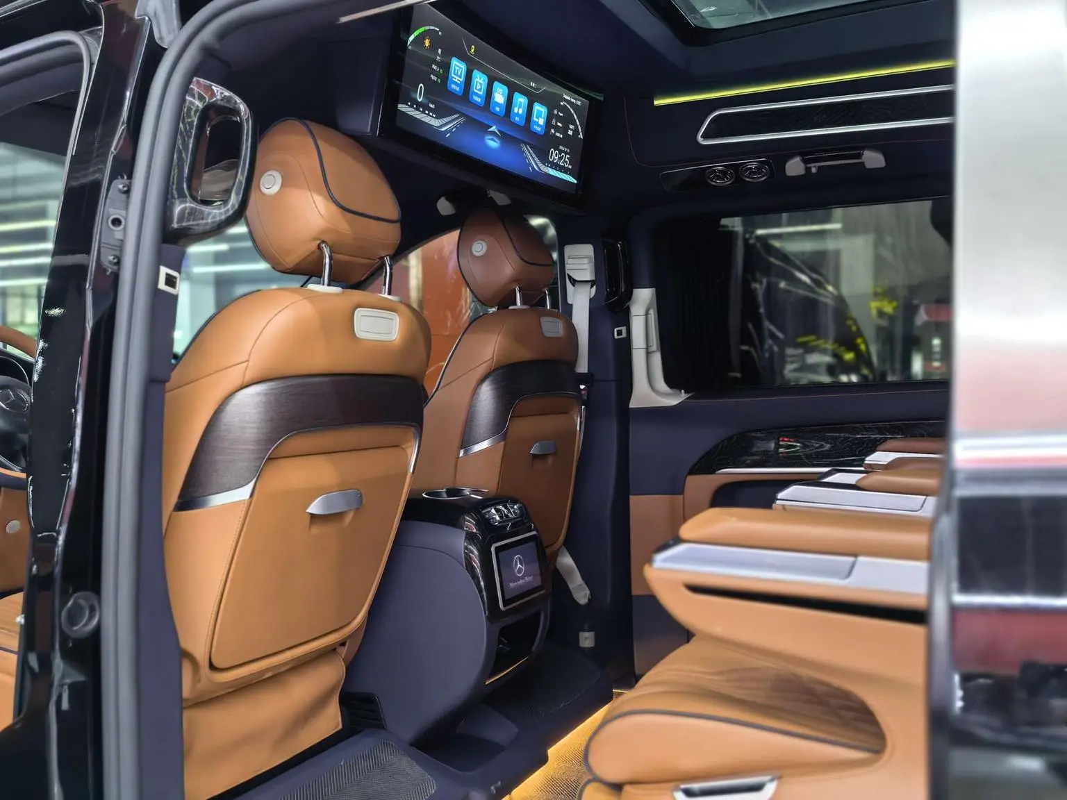 Mercedes-Benz V Class 2022 V 260 L LWB Premium