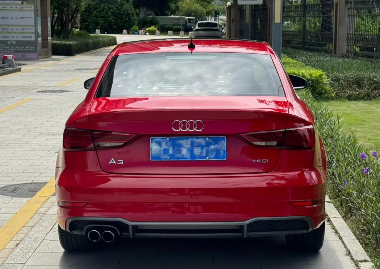 Audi A3 2018 30 Anniversary Limousine 35 TFSI Sport