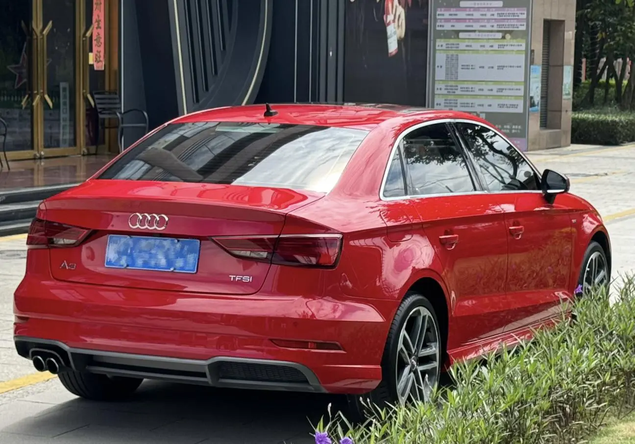 Audi A3 2018 30 Anniversary Limousine 35 TFSI Sport