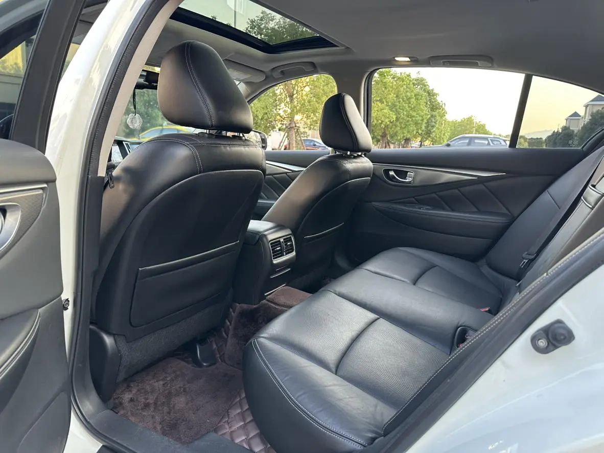 Infiniti Q50L 2018 2.0T China VI