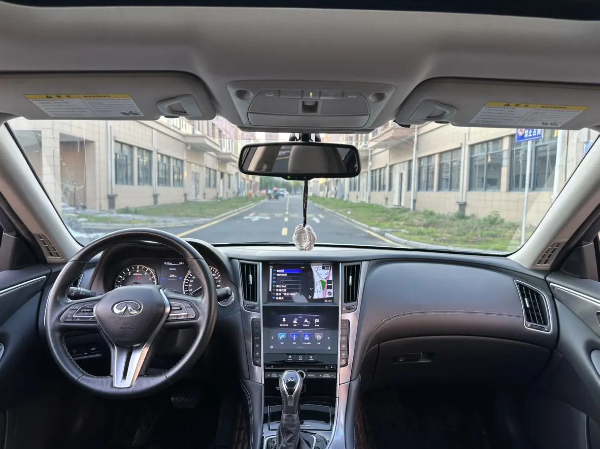 Infiniti Q50L 2018 2.0T China VI