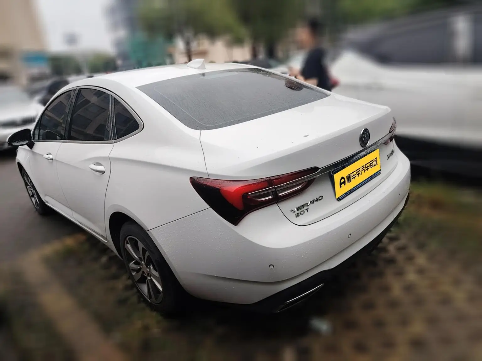 Buick Verano 2020 Sedan 20T CVT Leading