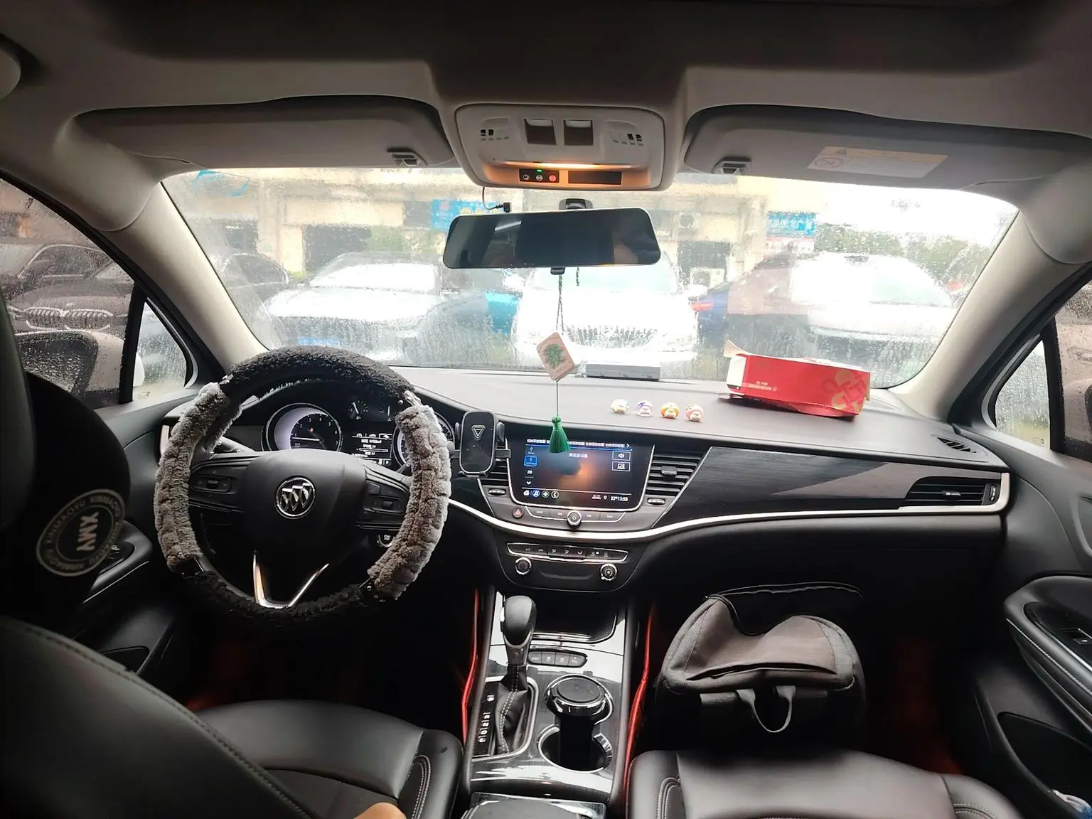 Buick Verano 2020 Sedan 20T CVT Leading