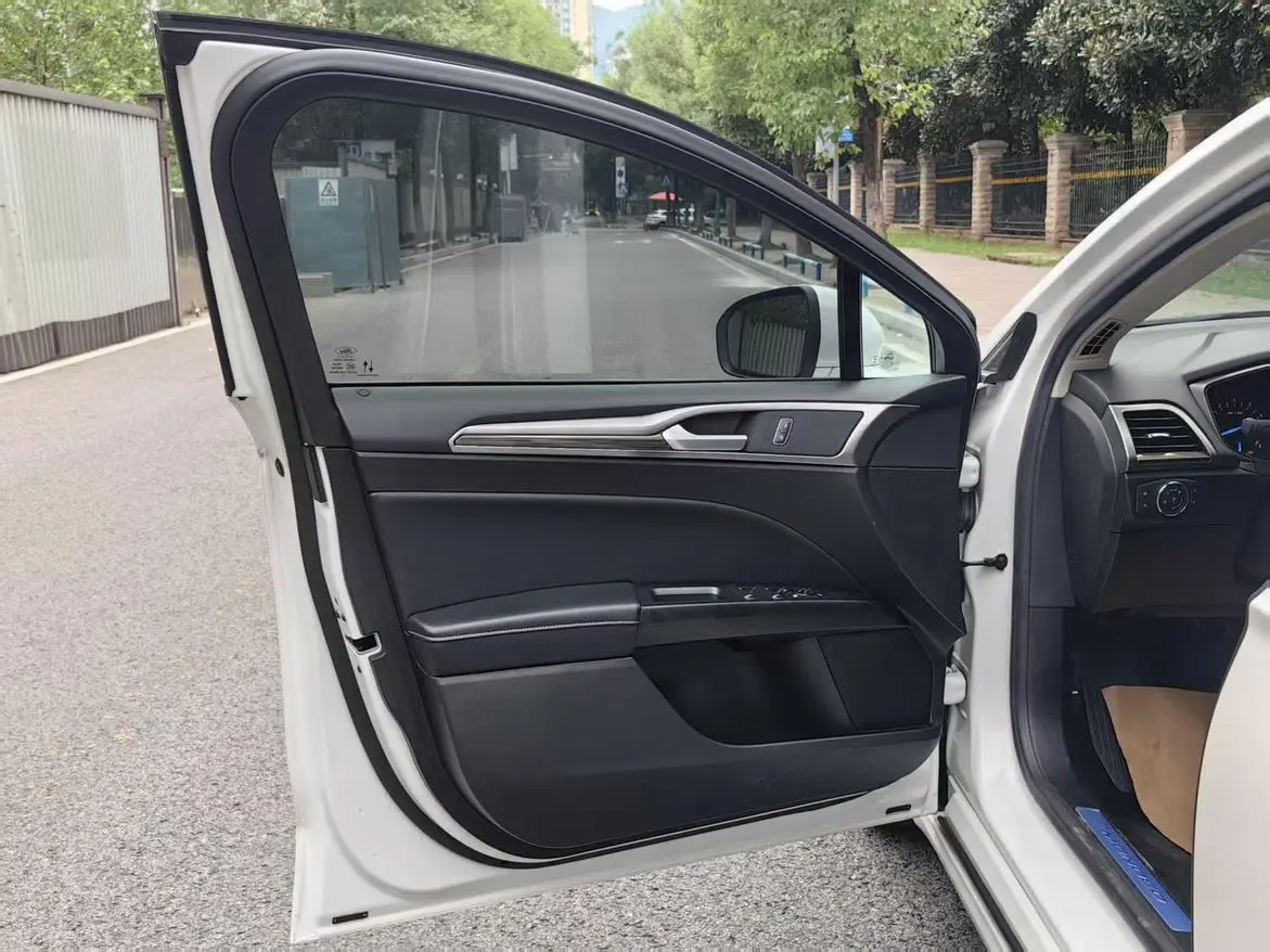 Ford Mondeo 2020 EcoBoost 180 Fashion