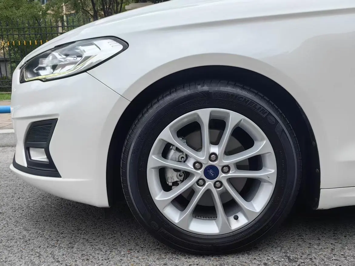 Ford Mondeo 2020 EcoBoost 180 Fashion