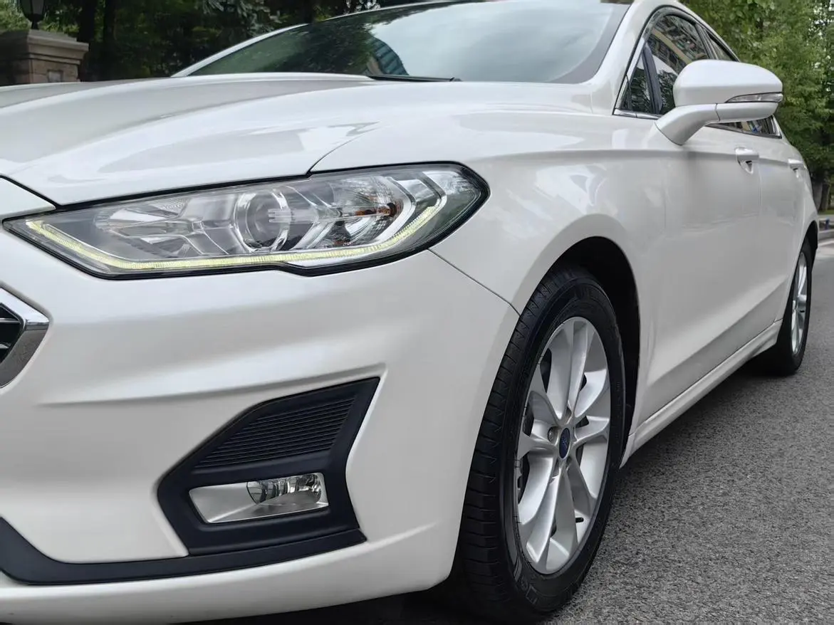 Ford Mondeo 2020 EcoBoost 180 Fashion