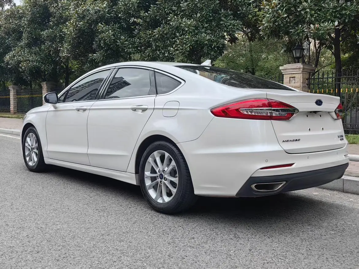 Ford Mondeo 2020 EcoBoost 180 Fashion