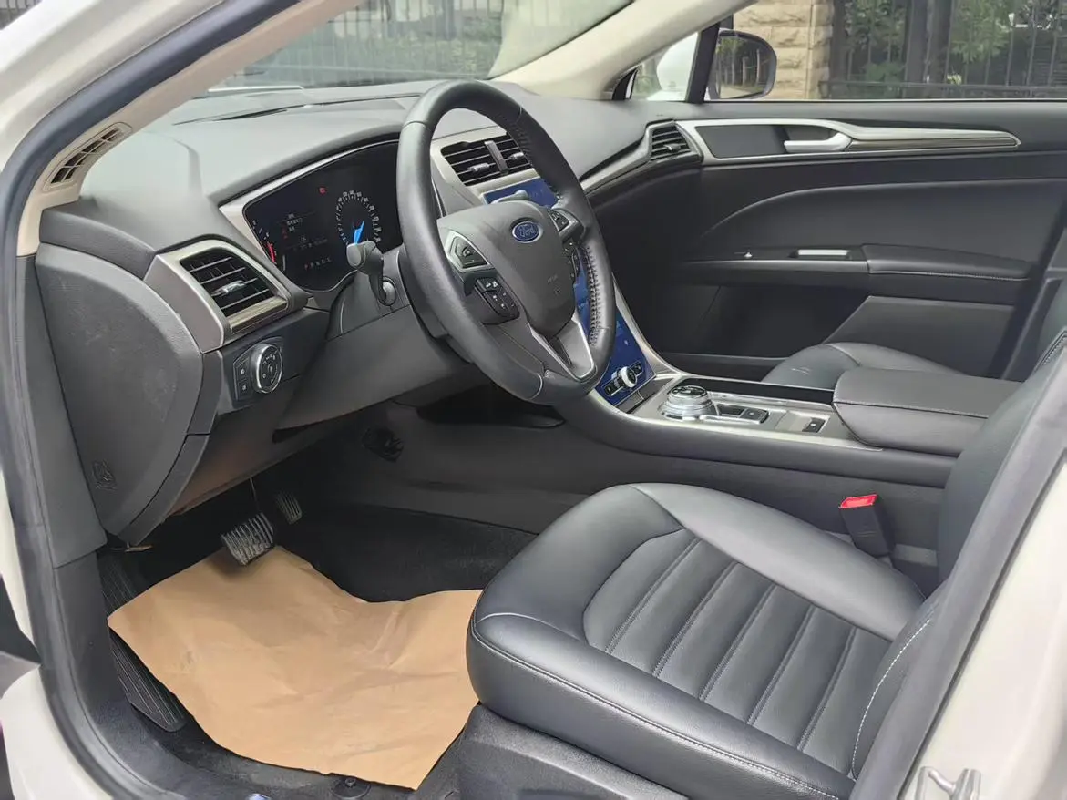 Ford Mondeo 2020 EcoBoost 180 Fashion