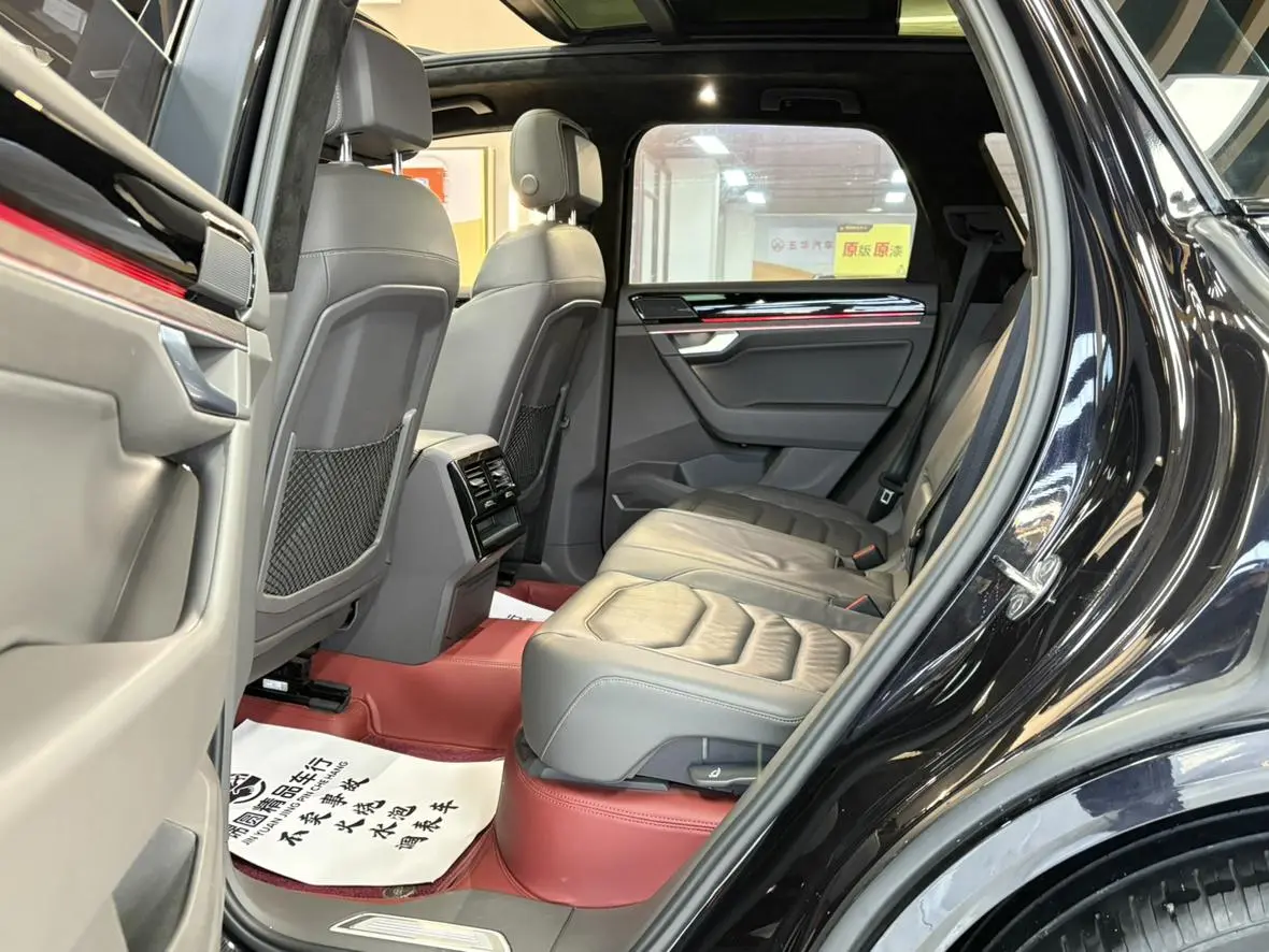 Volkswagen Touareg 2019 3.0TSI Sharp China VI