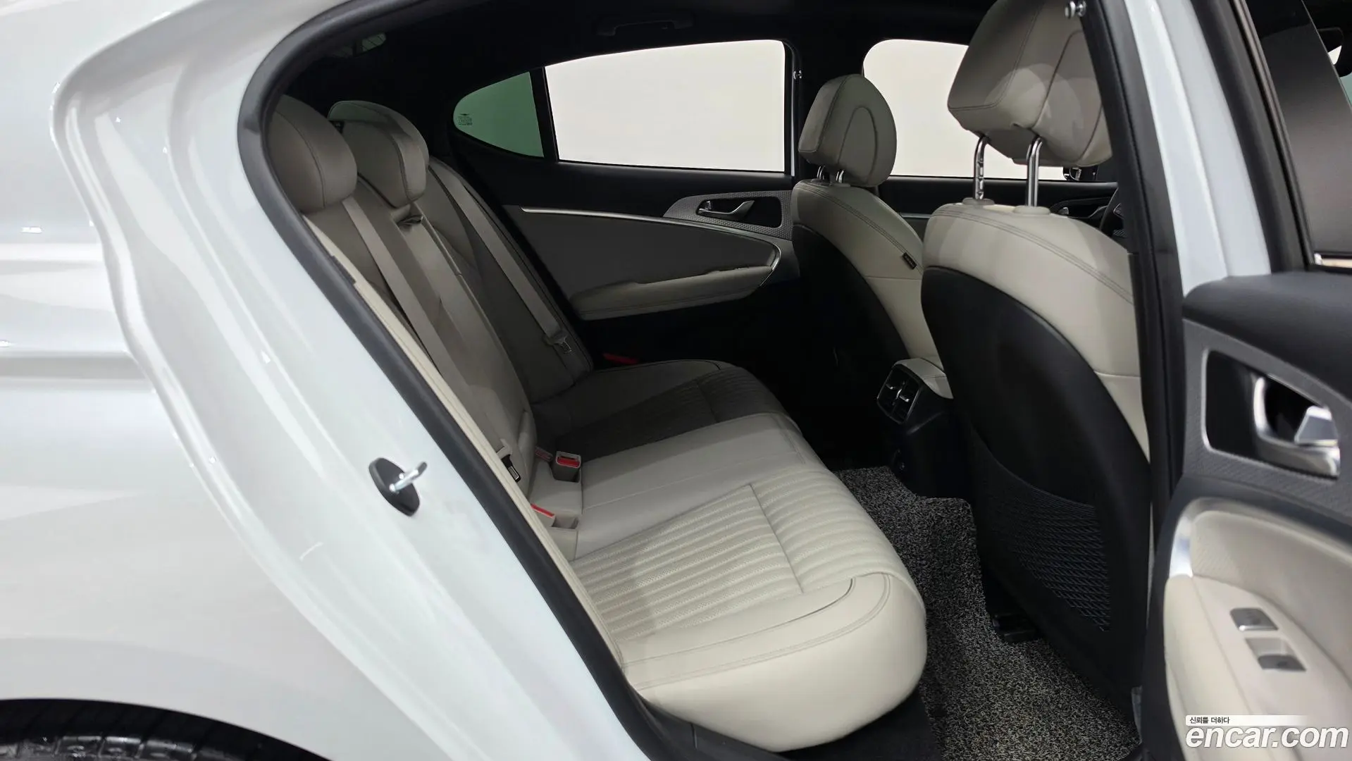 Genesis G70 Gasoline 2.0T 2WD