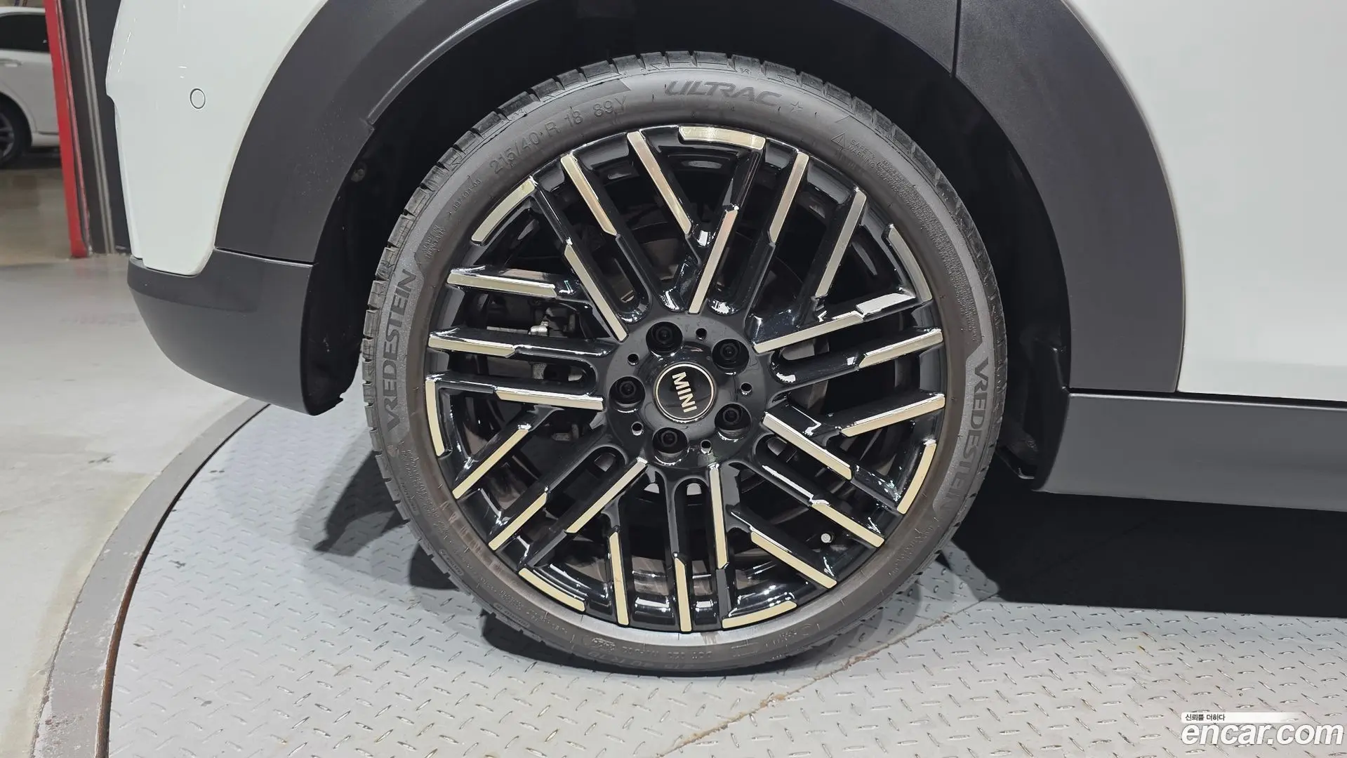 Mini Cooper 5 Door Favoured