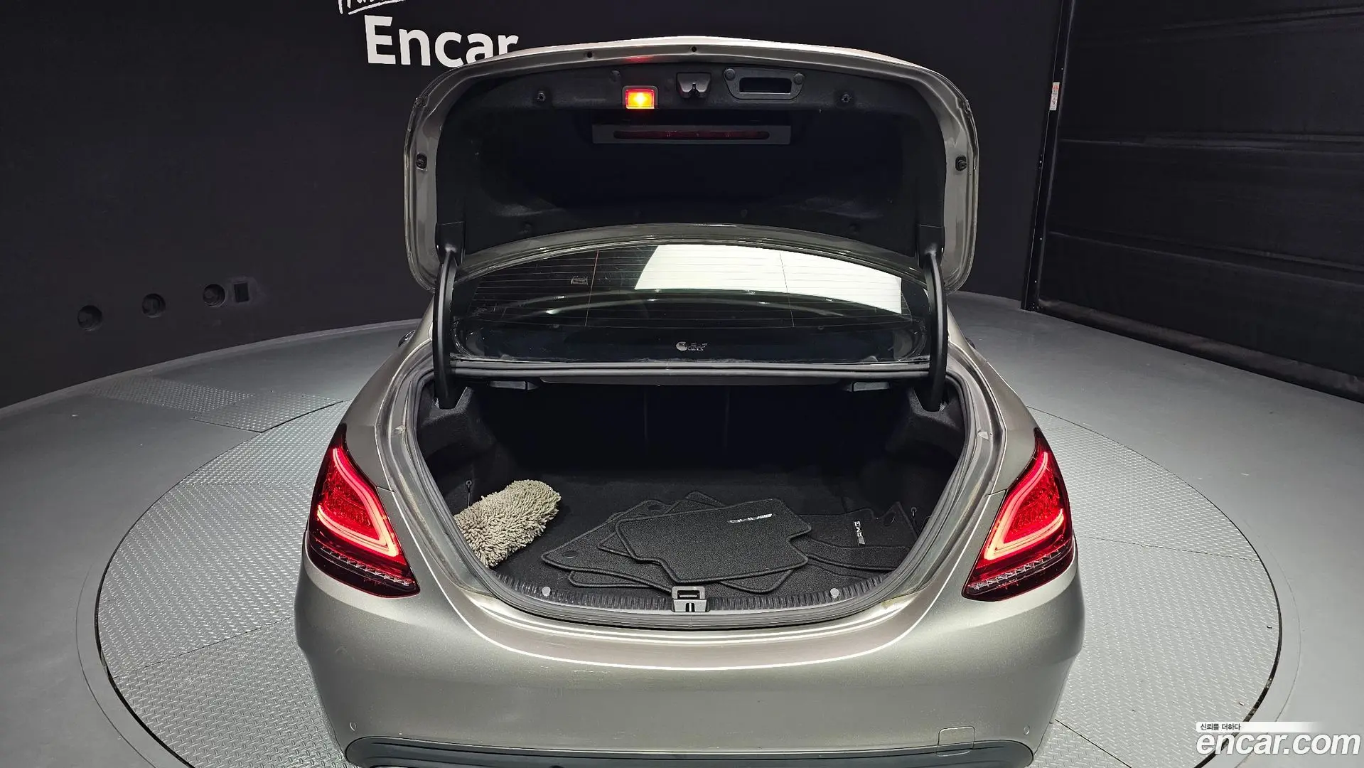 Mercedes-Benz C-Class C220 d 4MATIC AMG Line