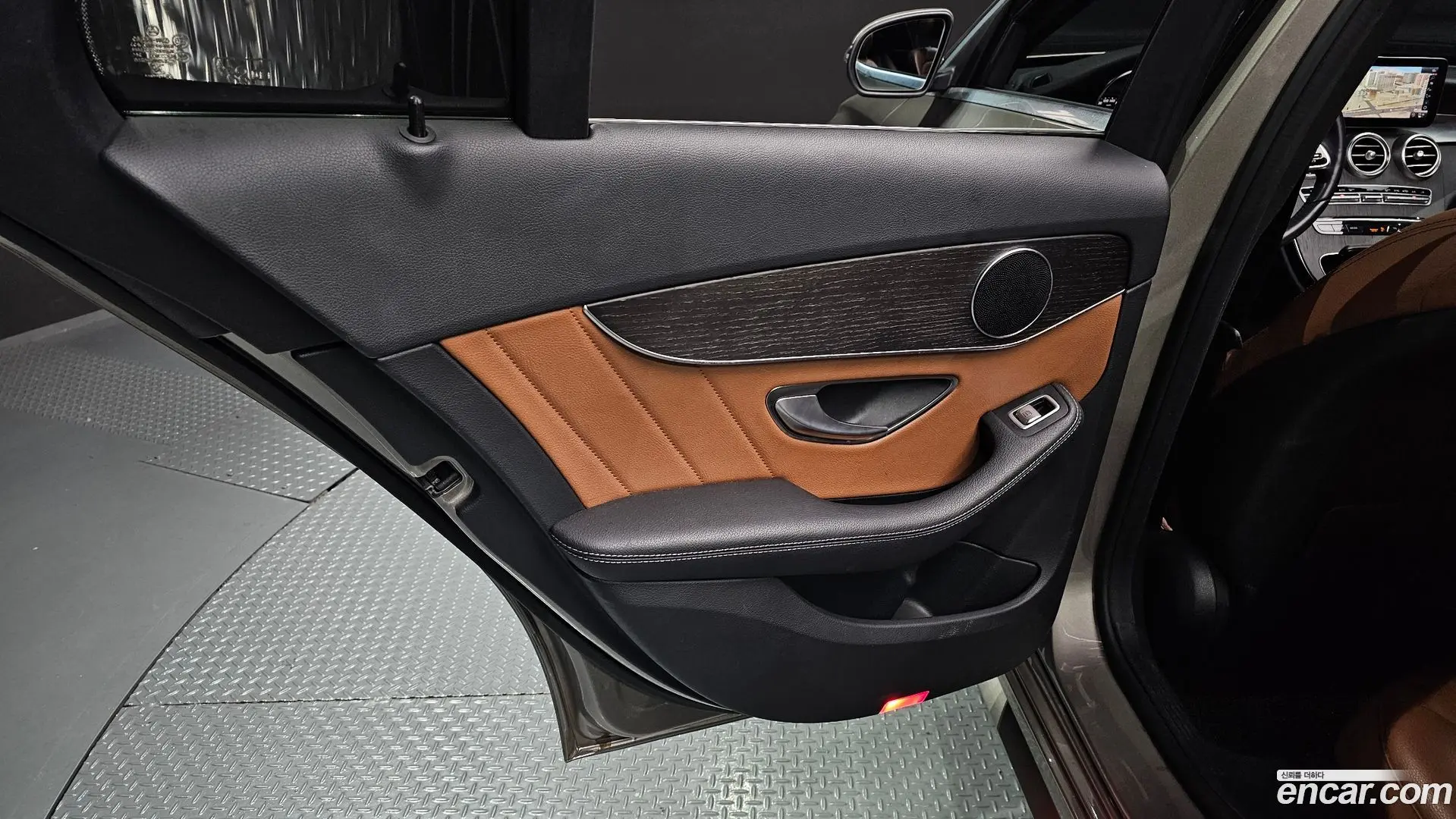 Mercedes-Benz C-Class C220 d 4MATIC AMG Line