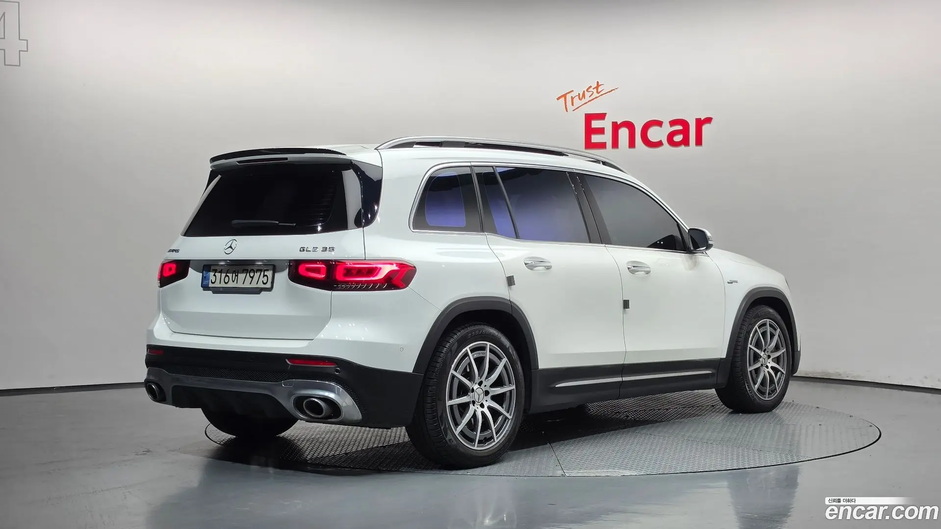Mercedes-Benz GLB-Class AMG GLB35 4MATIC 2019