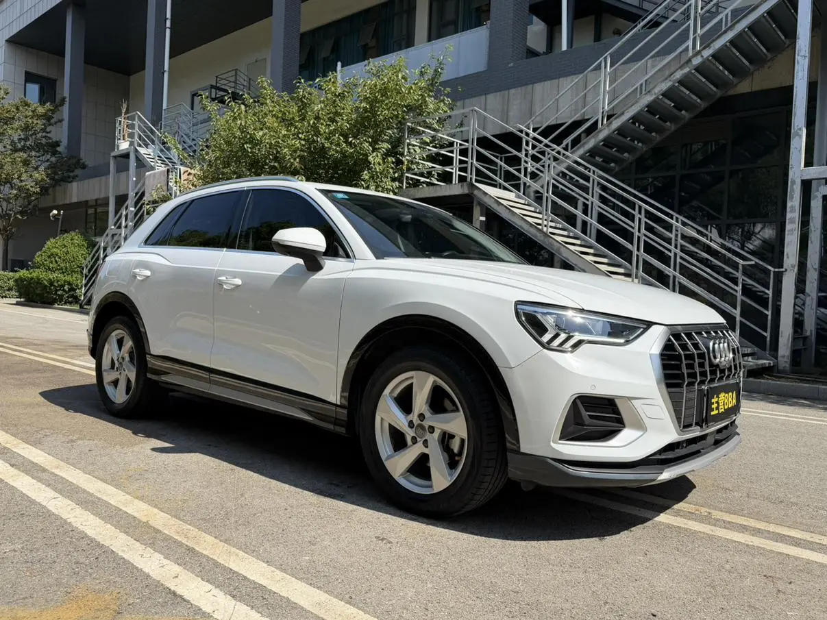 Audi Q3 2020 35 TFSI Progressive