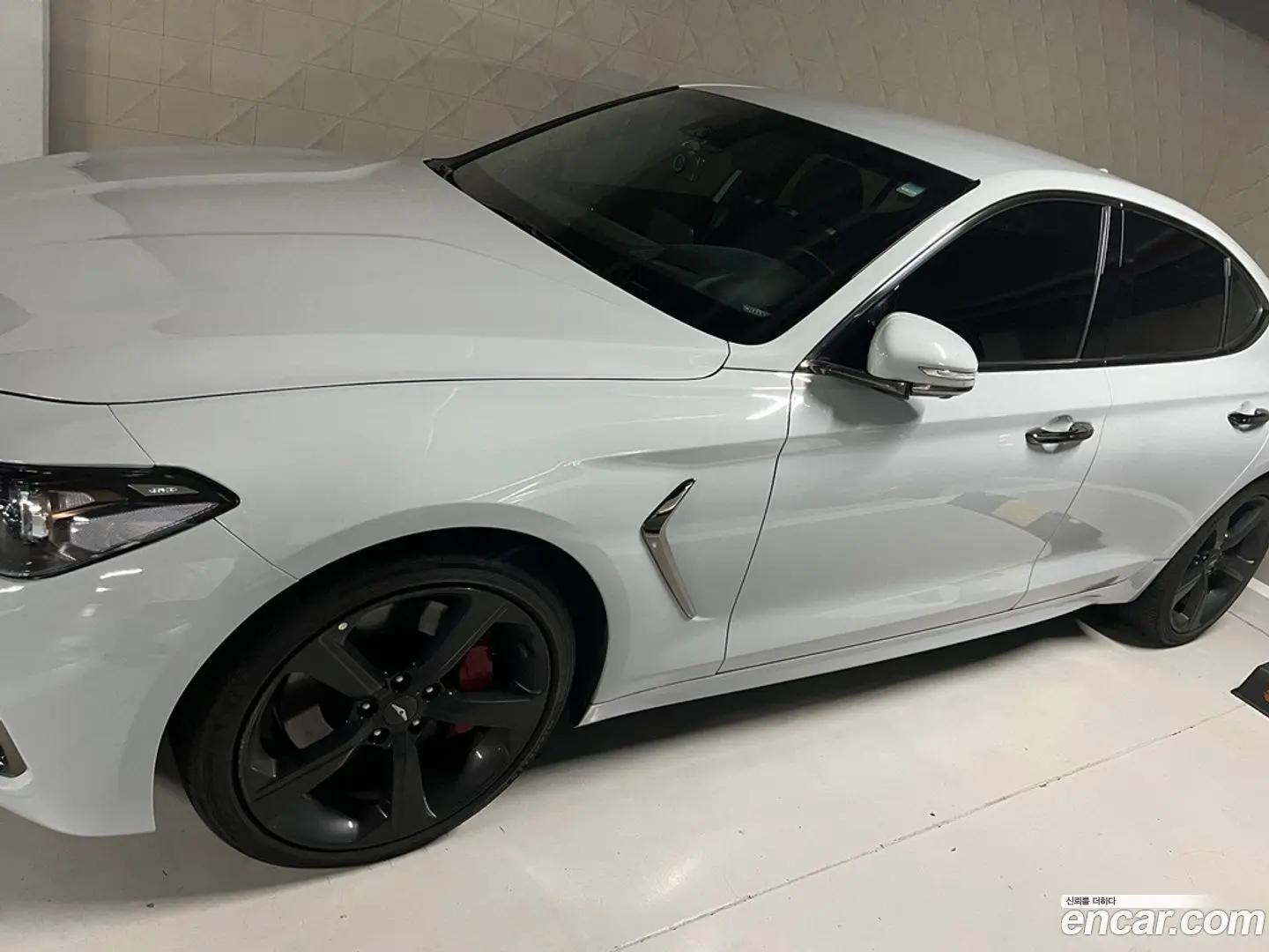 Genesis G70 3.3T Sport AWD