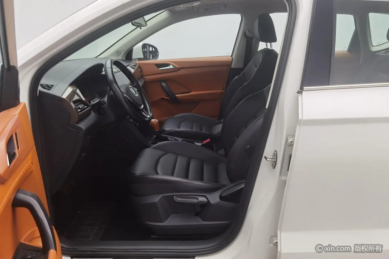 Volkswagen Tharu 2020 330TSI 4WD Luxury China VI
