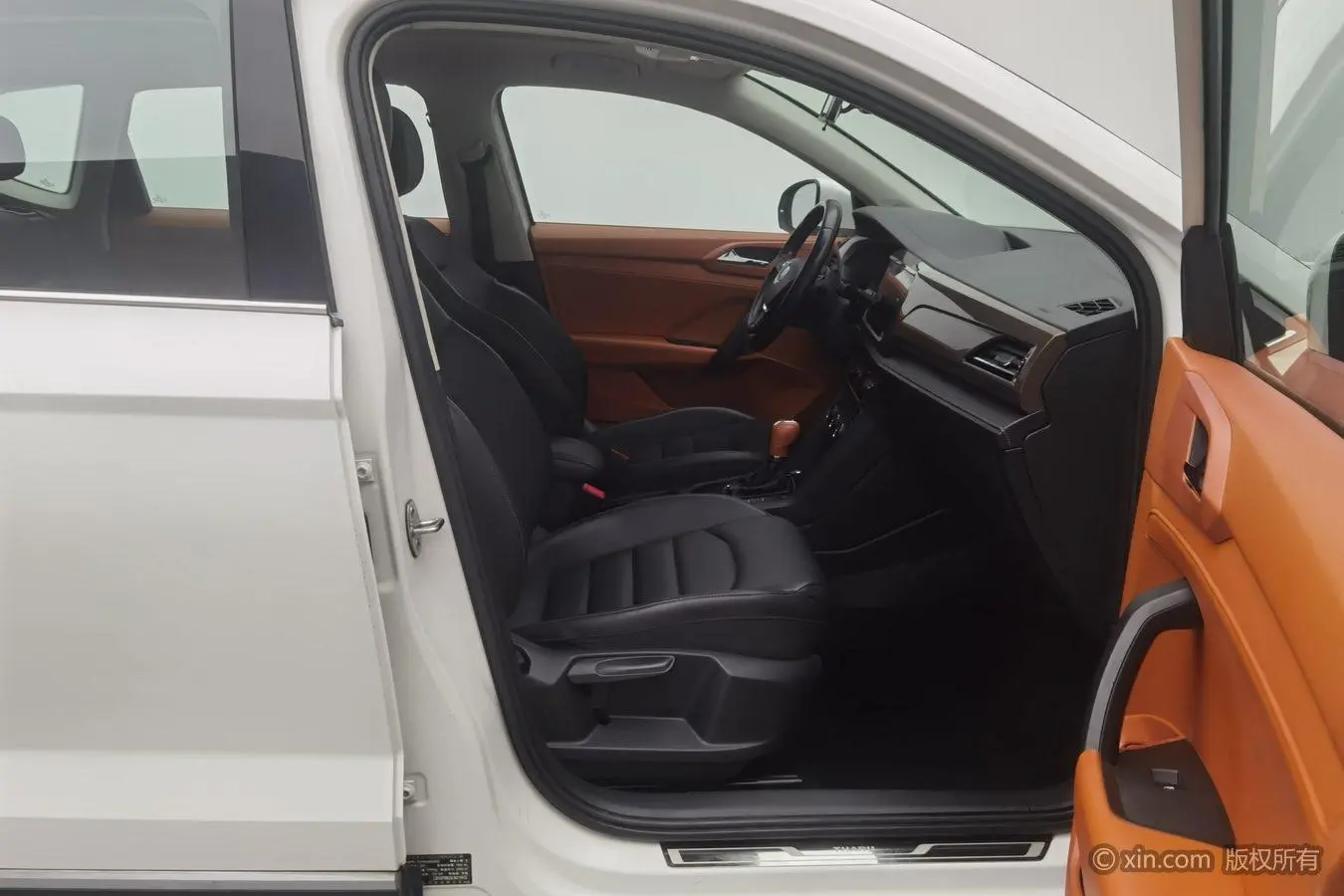 Volkswagen Tharu 2020 330TSI 4WD Luxury China VI