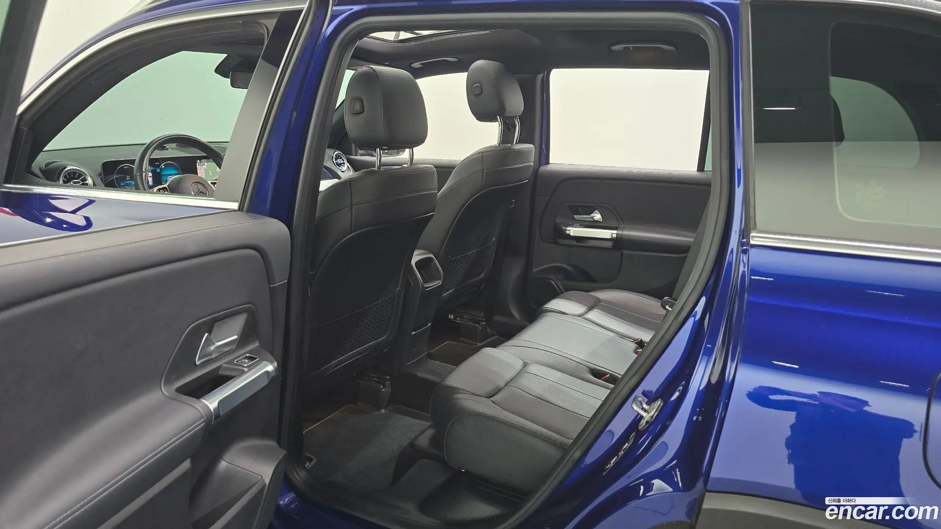 Mercedes-Benz GLB-Class GLB220 2019