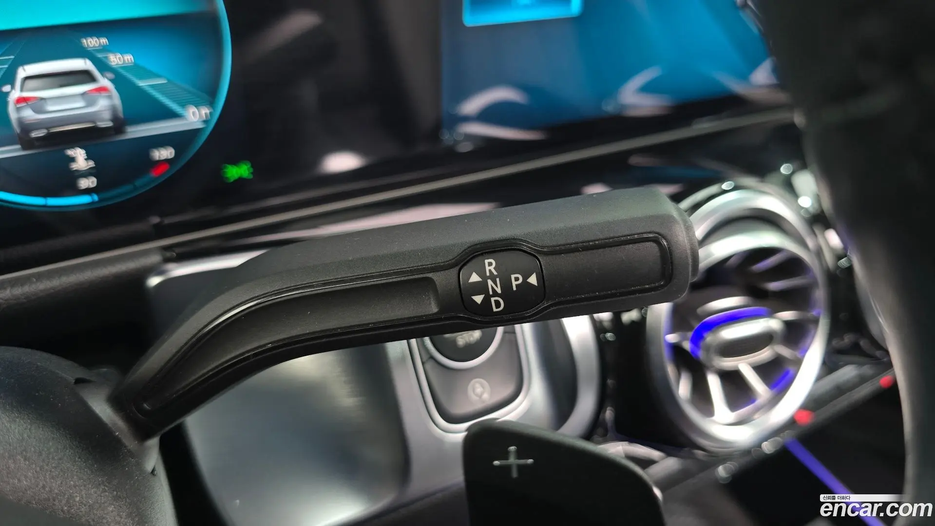 Mercedes-Benz GLB-Class GLB220 2019