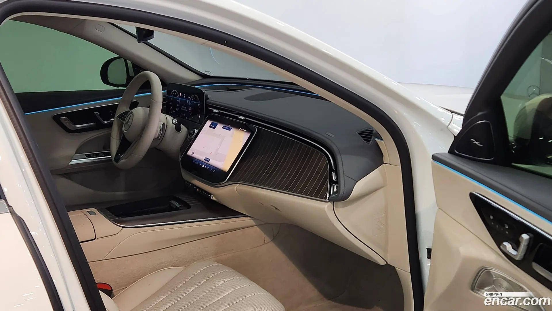 Mercedes-Benz E-Class E300 4MATIC Exclusive 2023