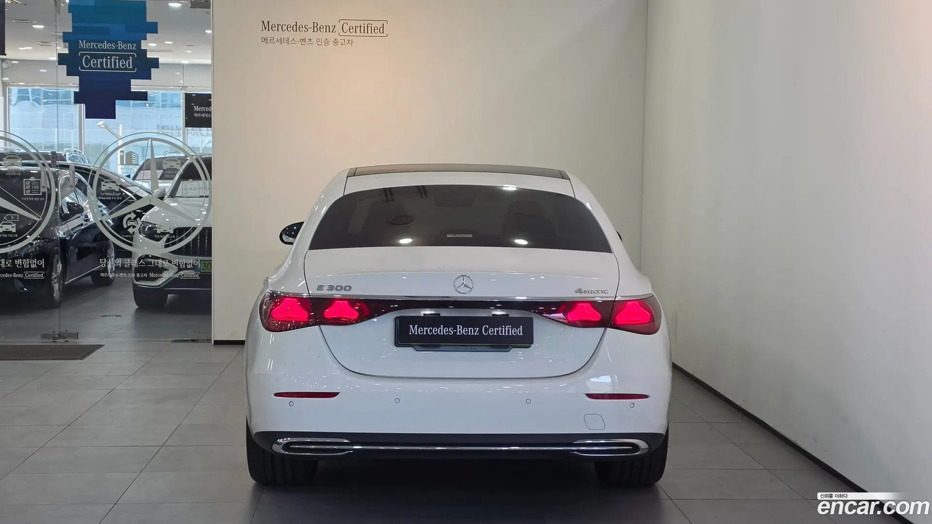 Mercedes-Benz E-Class E300 4MATIC Exclusive 2023