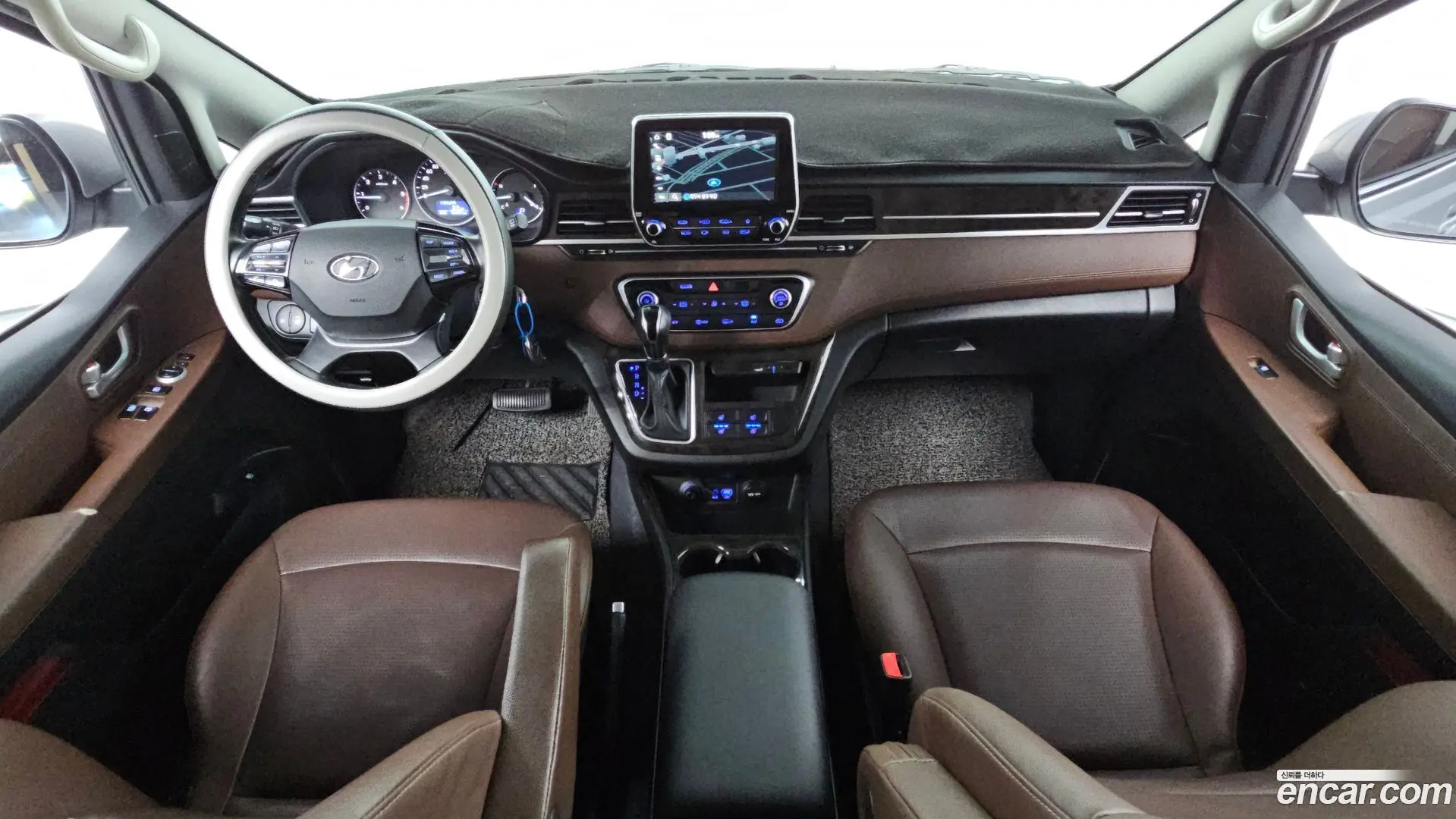 Hyundai Starex Urban 9-Seater