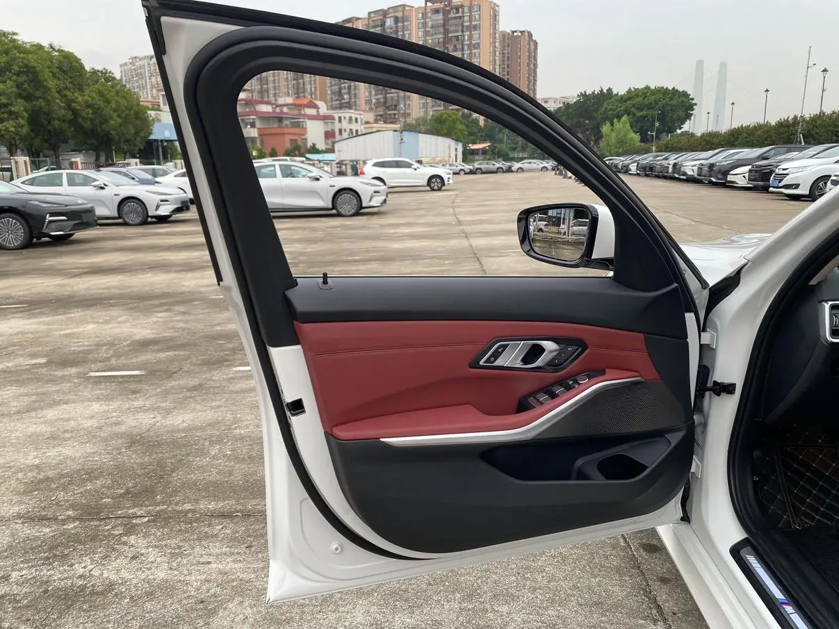 BMW 3 Series 2023 320Li M Sport Package