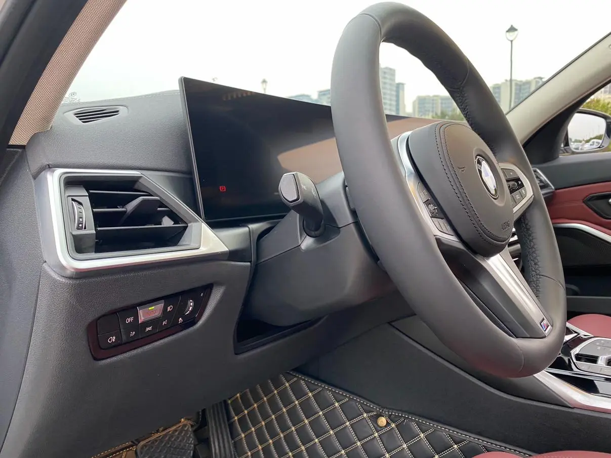 BMW 3 Series 2023 320Li M Sport Package