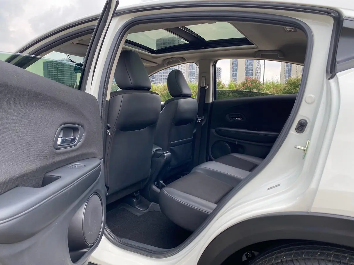 Honda Vezel 2020 1.5L CVT Pioneer