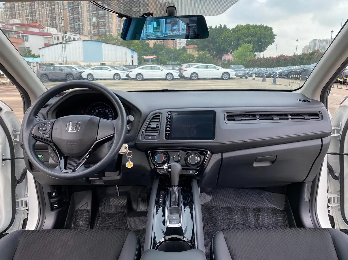 Honda Vezel 2020 1.5L CVT Pioneer
