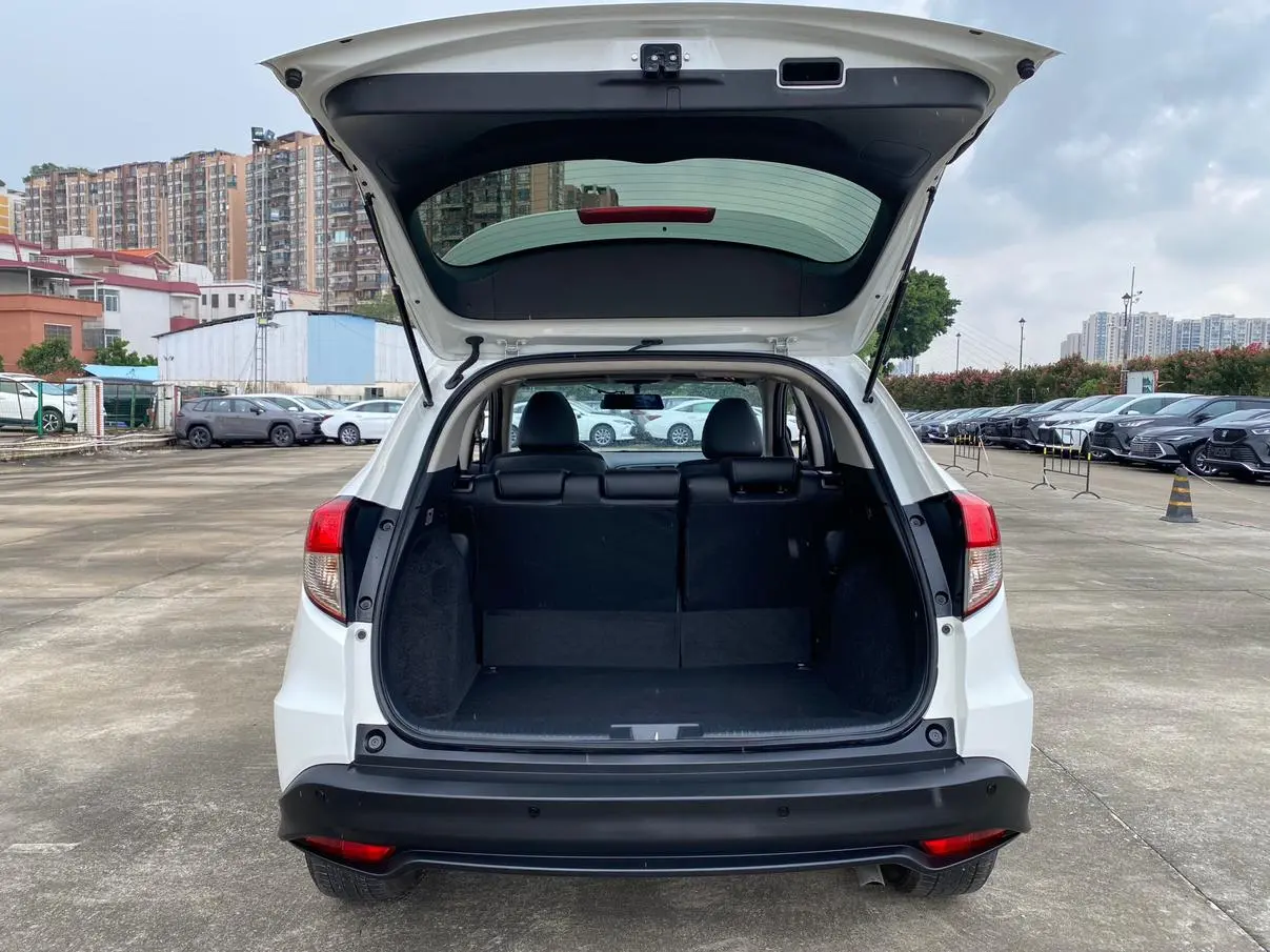 Honda Vezel 2020 1.5L CVT Pioneer