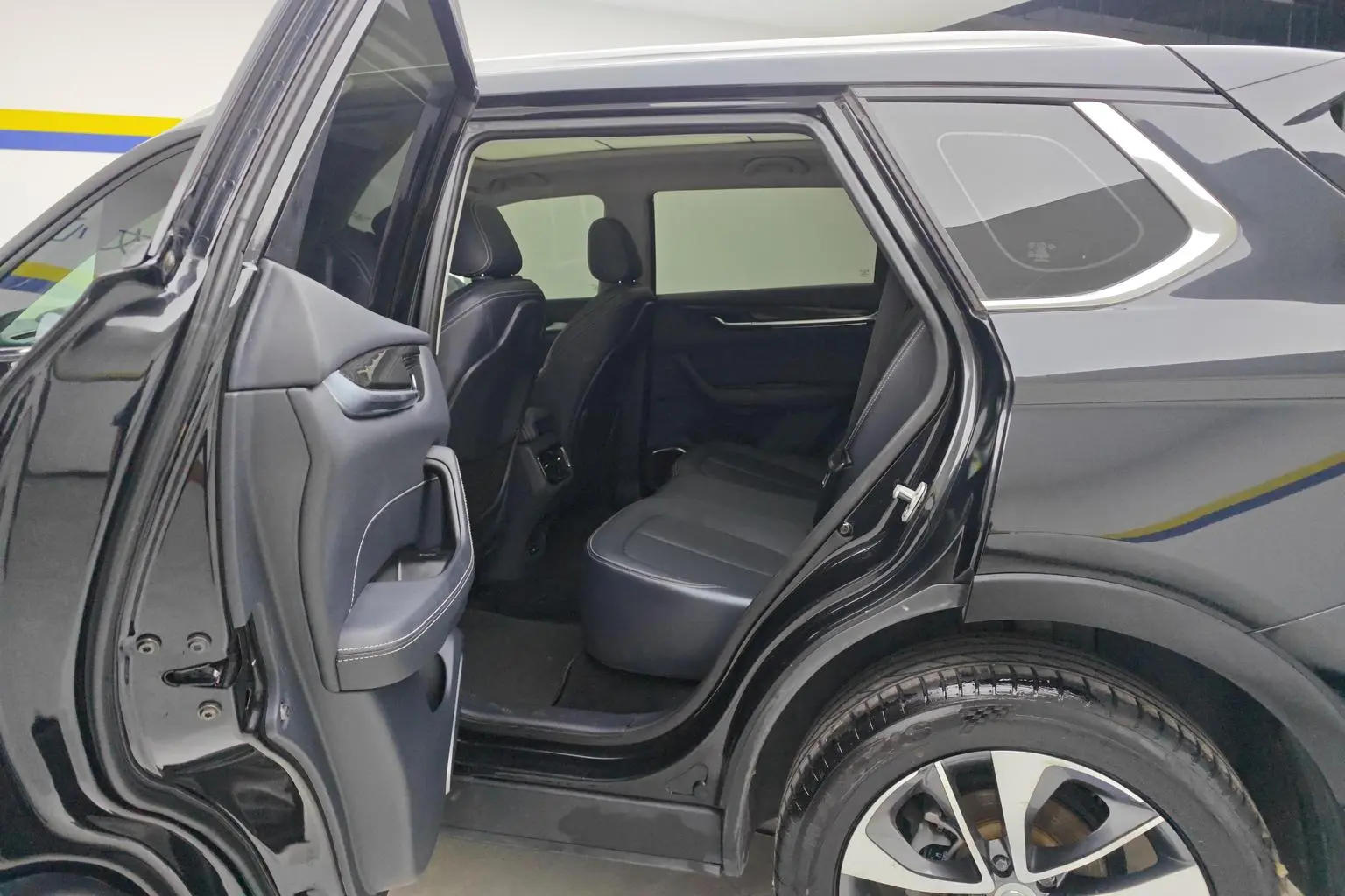 V7 2018 280T Auto Luxury 5 seat
