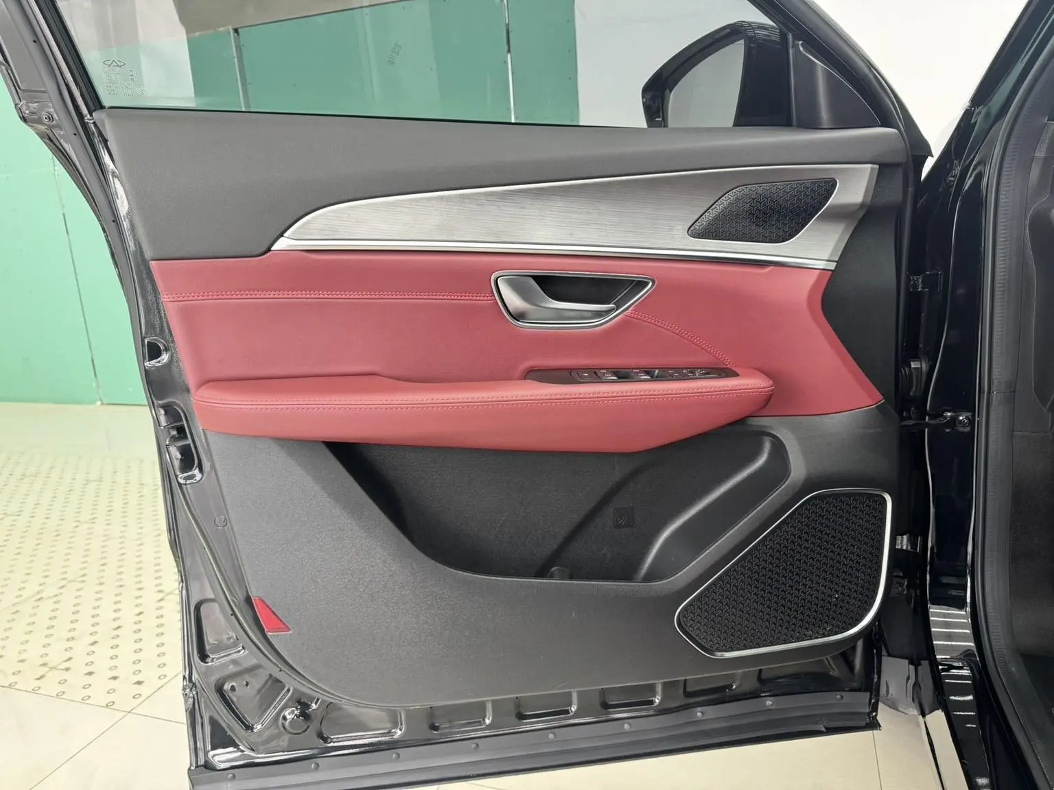 Jetour X70 PLUS 2023 1.5T DCTPLUS 5 seat