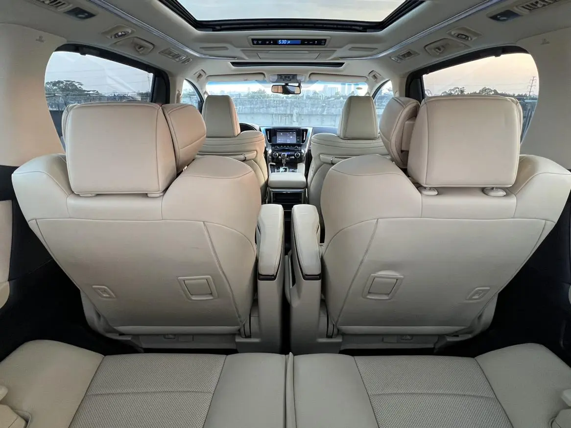 Toyota 2018 Facelift 3.5L Premium
