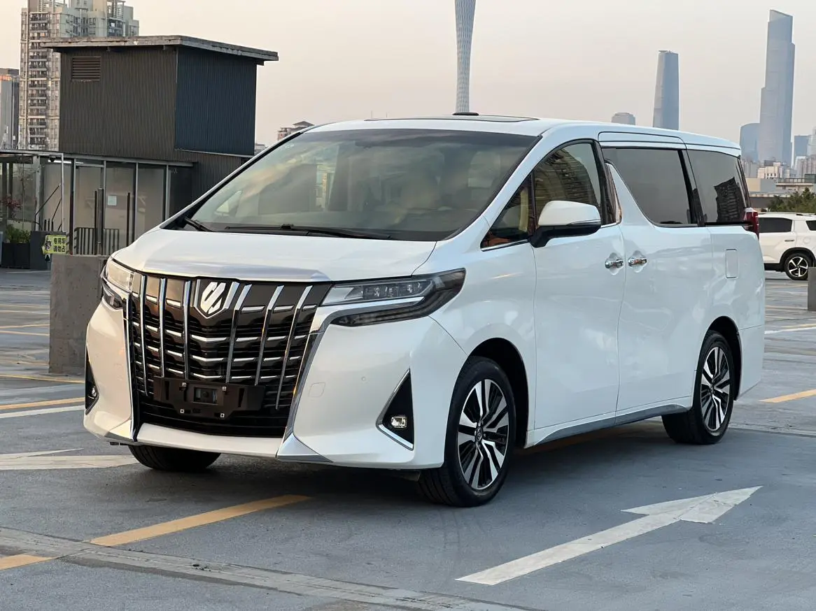 Toyota 2018 Facelift 3.5L Premium