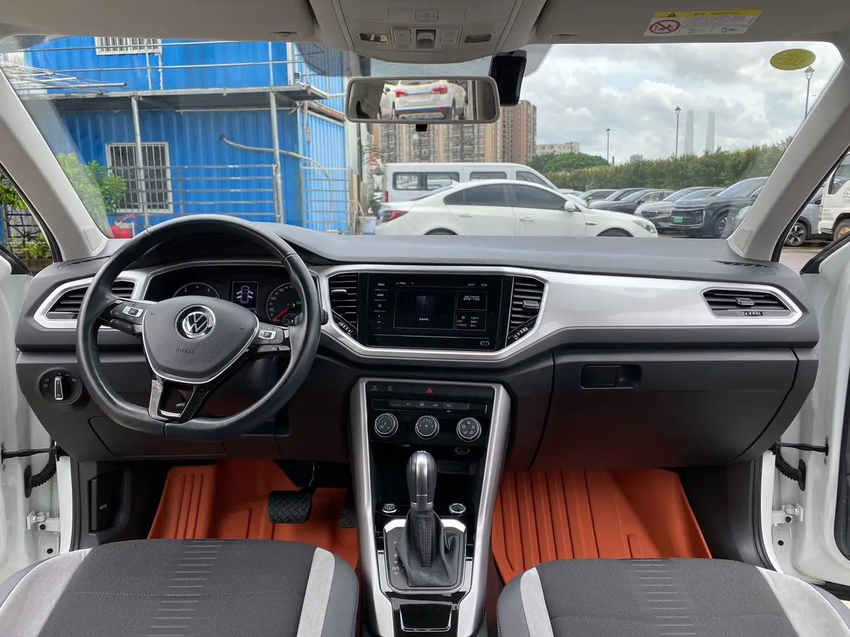 Volkswagen T-Roc 2022 280TSI DSG 2WD PLUS