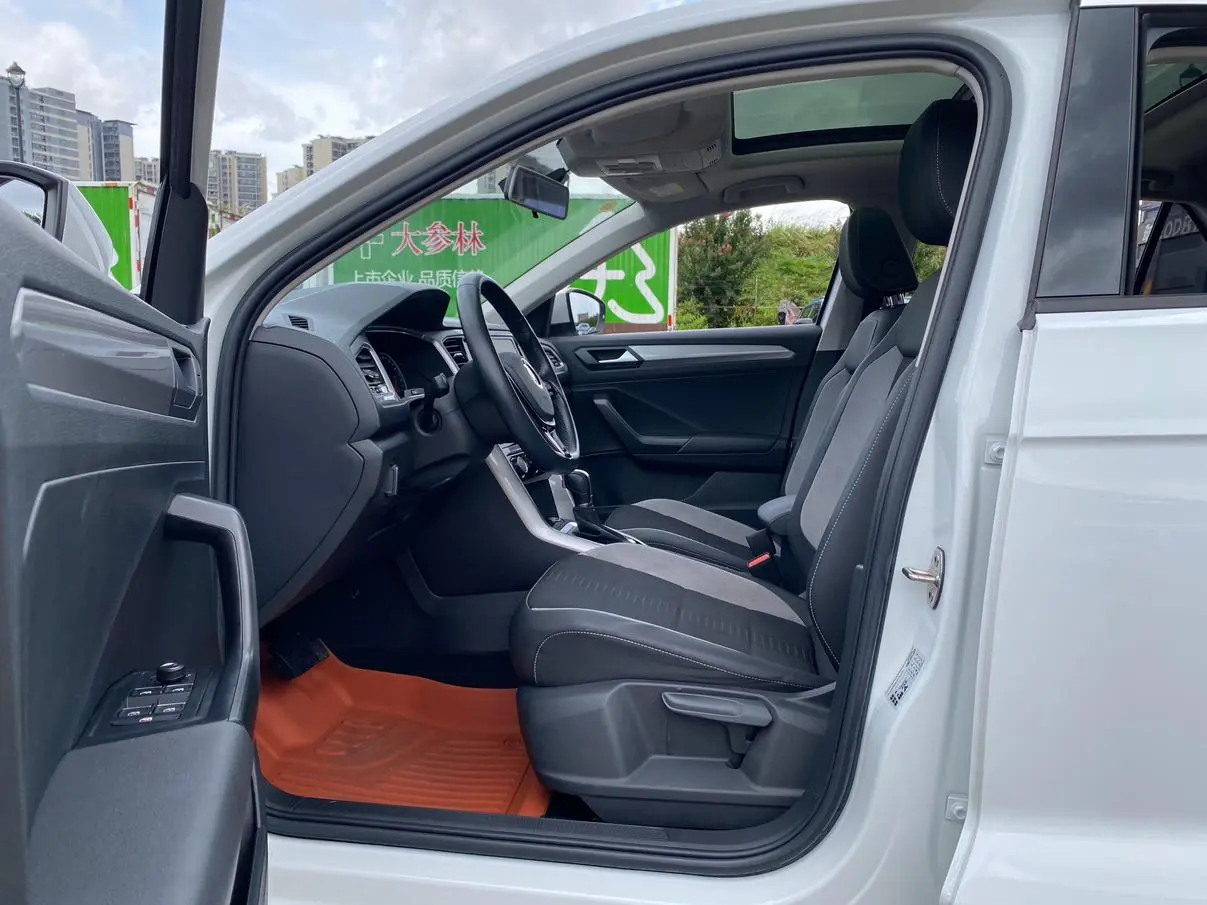 Volkswagen T-Roc 2022 280TSI DSG 2WD PLUS