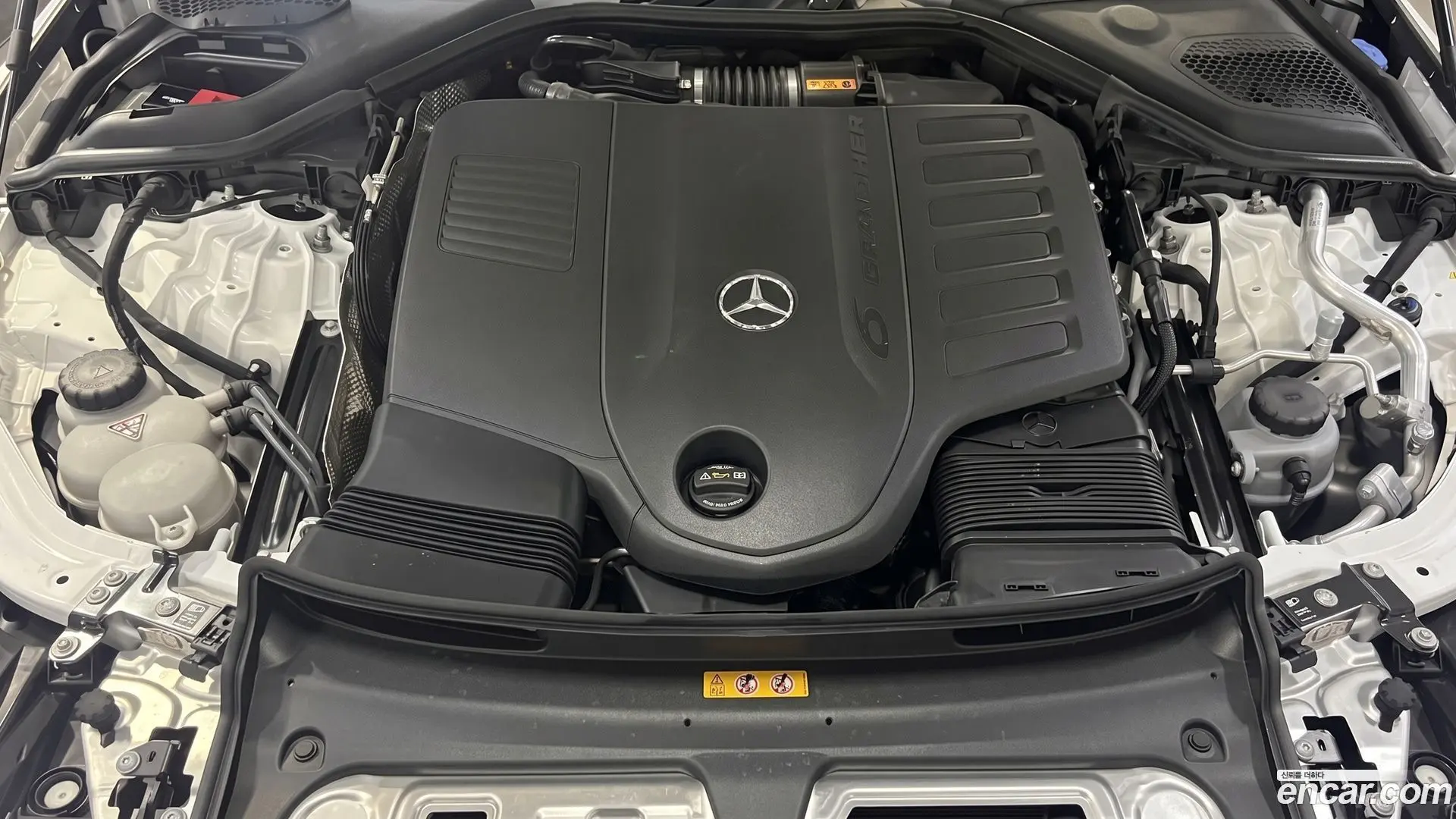 Mercedes-Benz E-Class E450 4MATIC Exclusive