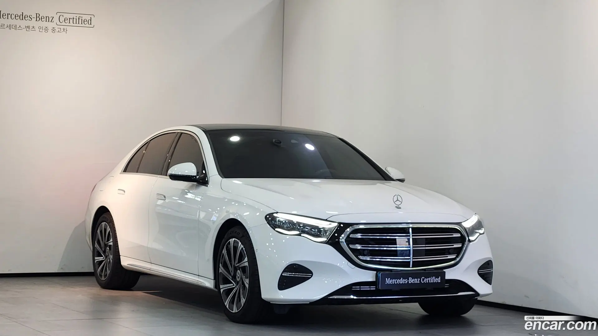 Mercedes-Benz E-Class E300 4MATIC Exclusive 2023