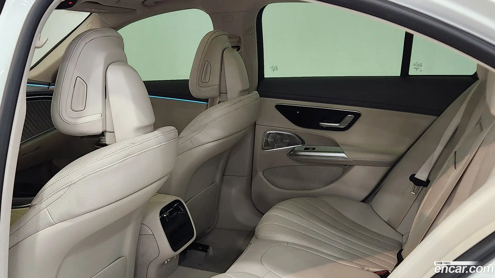 Mercedes-Benz E-Class E300 4MATIC Exclusive 2023
