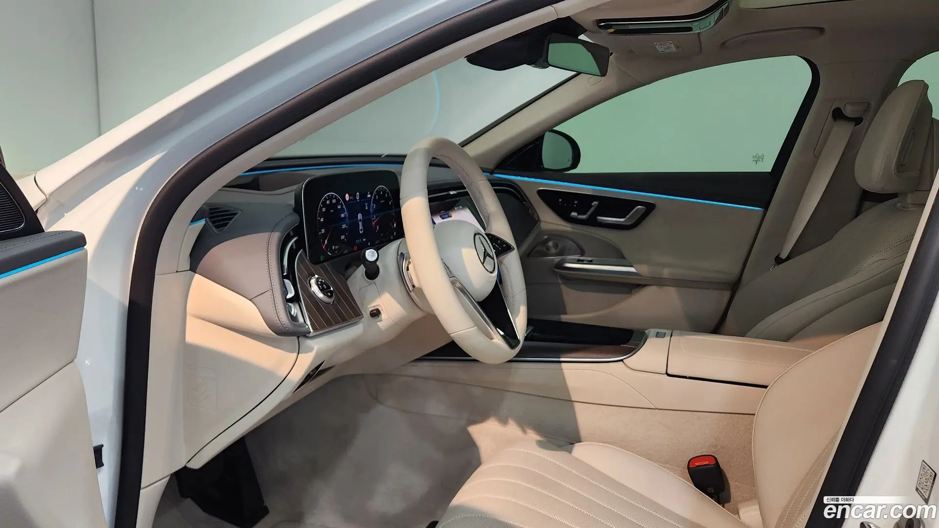 Mercedes-Benz E-Class E300 4MATIC Exclusive 2023