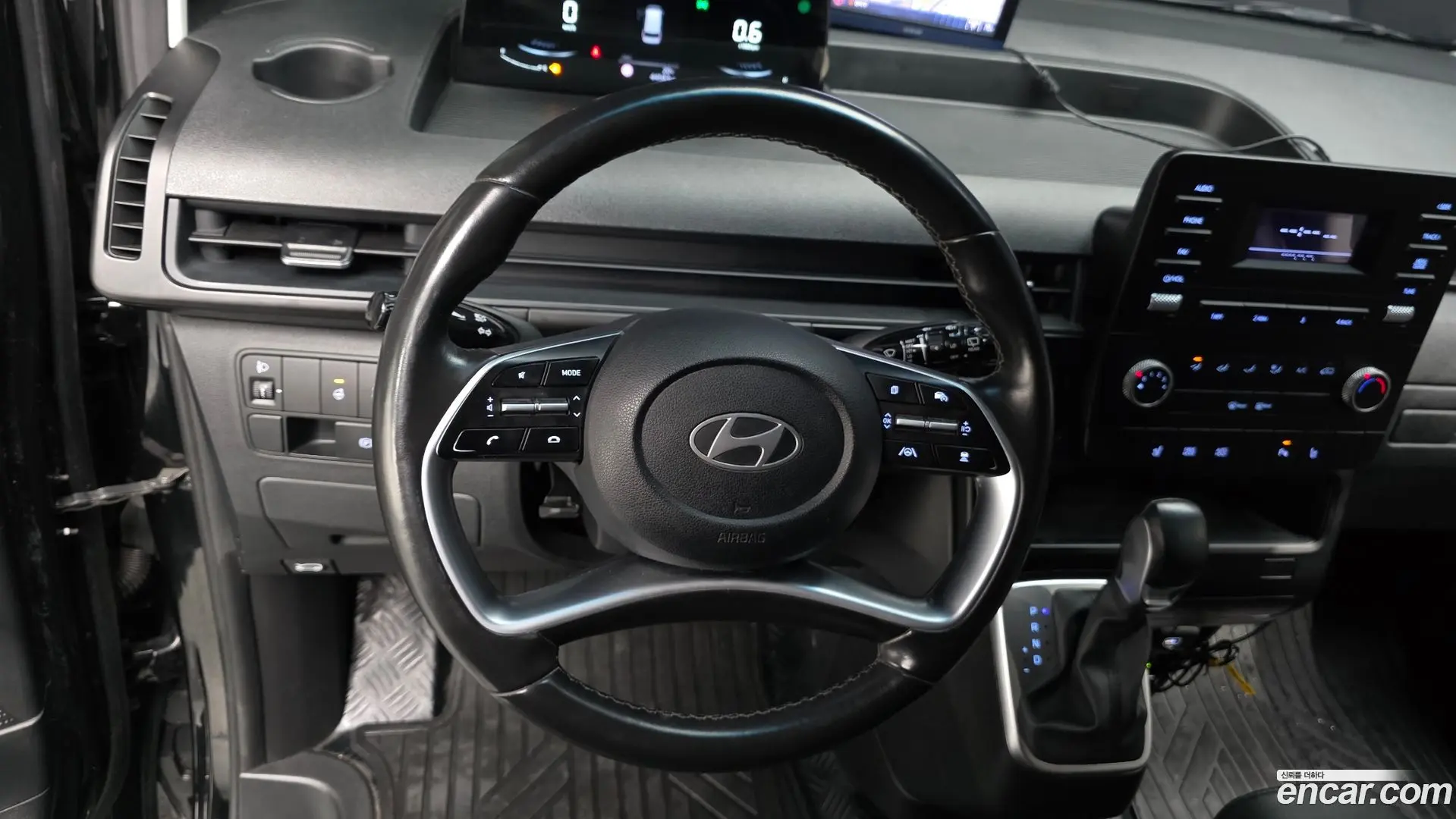 Hyundai Staria L3.5 Cargo 3-Seater