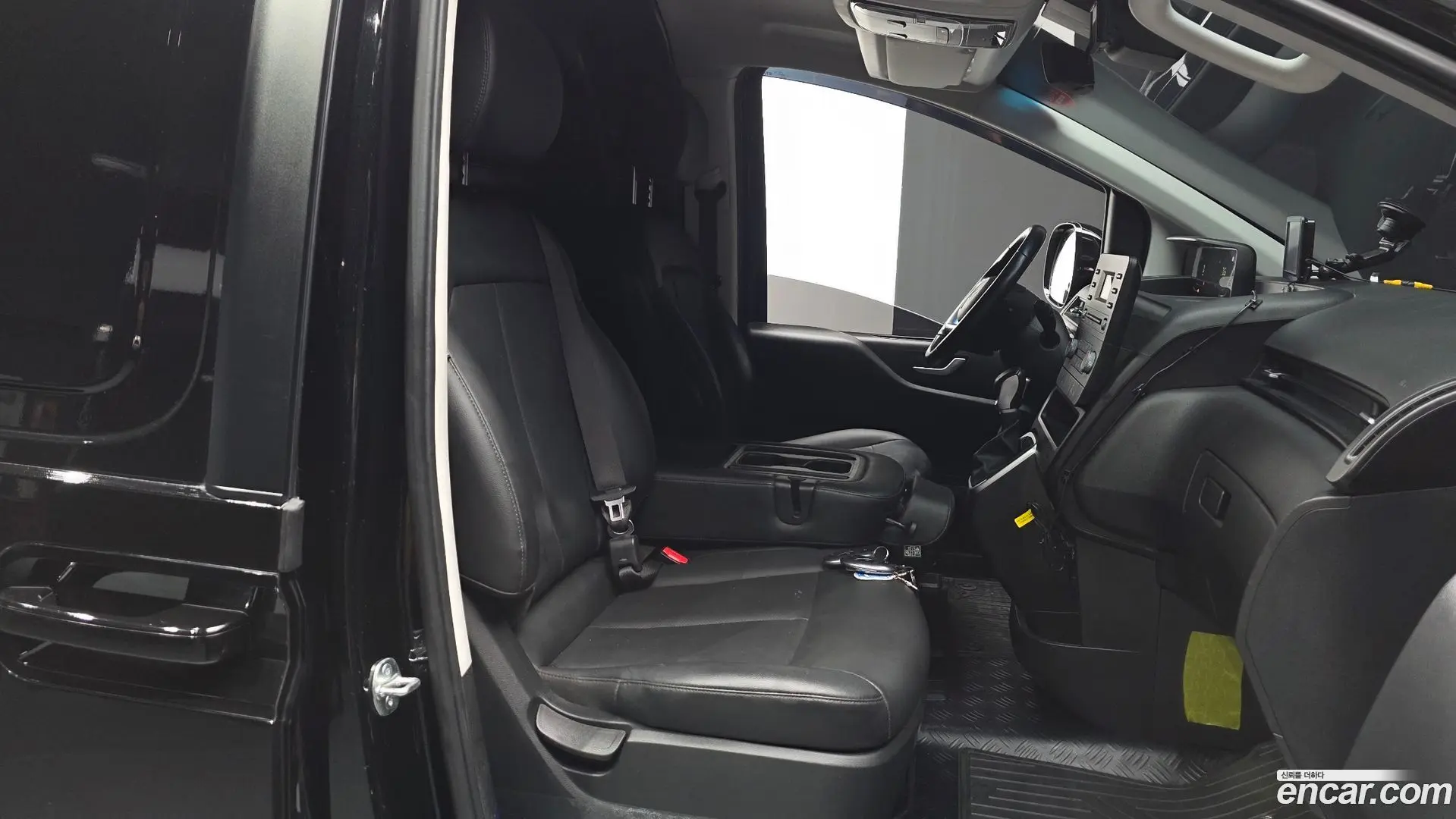 Hyundai Staria L3.5 Cargo 3-Seater