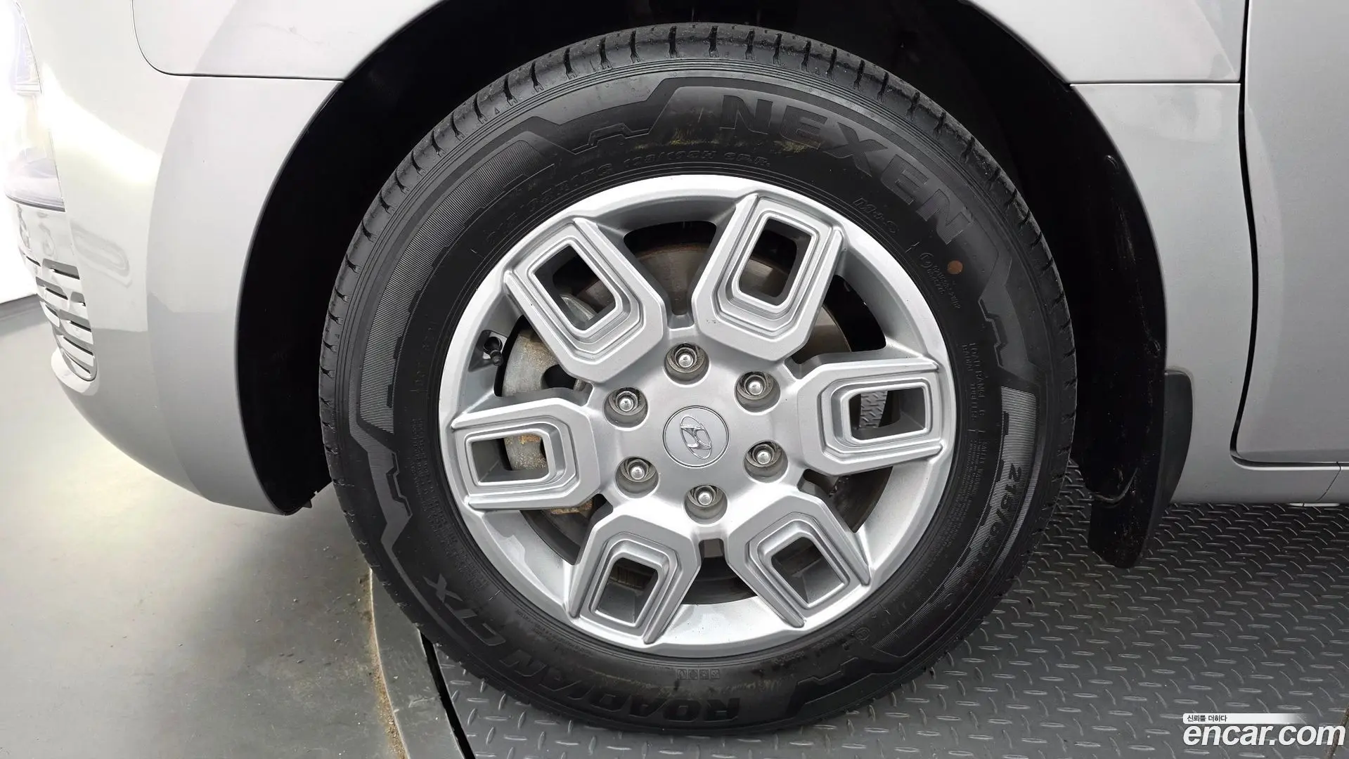 Hyundai Staria Cargo 5-Seater 2021