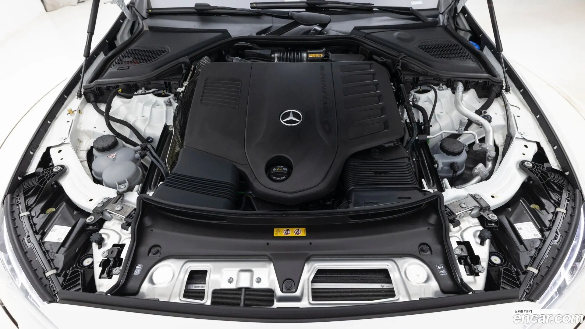 Mercedes-Benz E-Class E450 4MATIC Exclusive