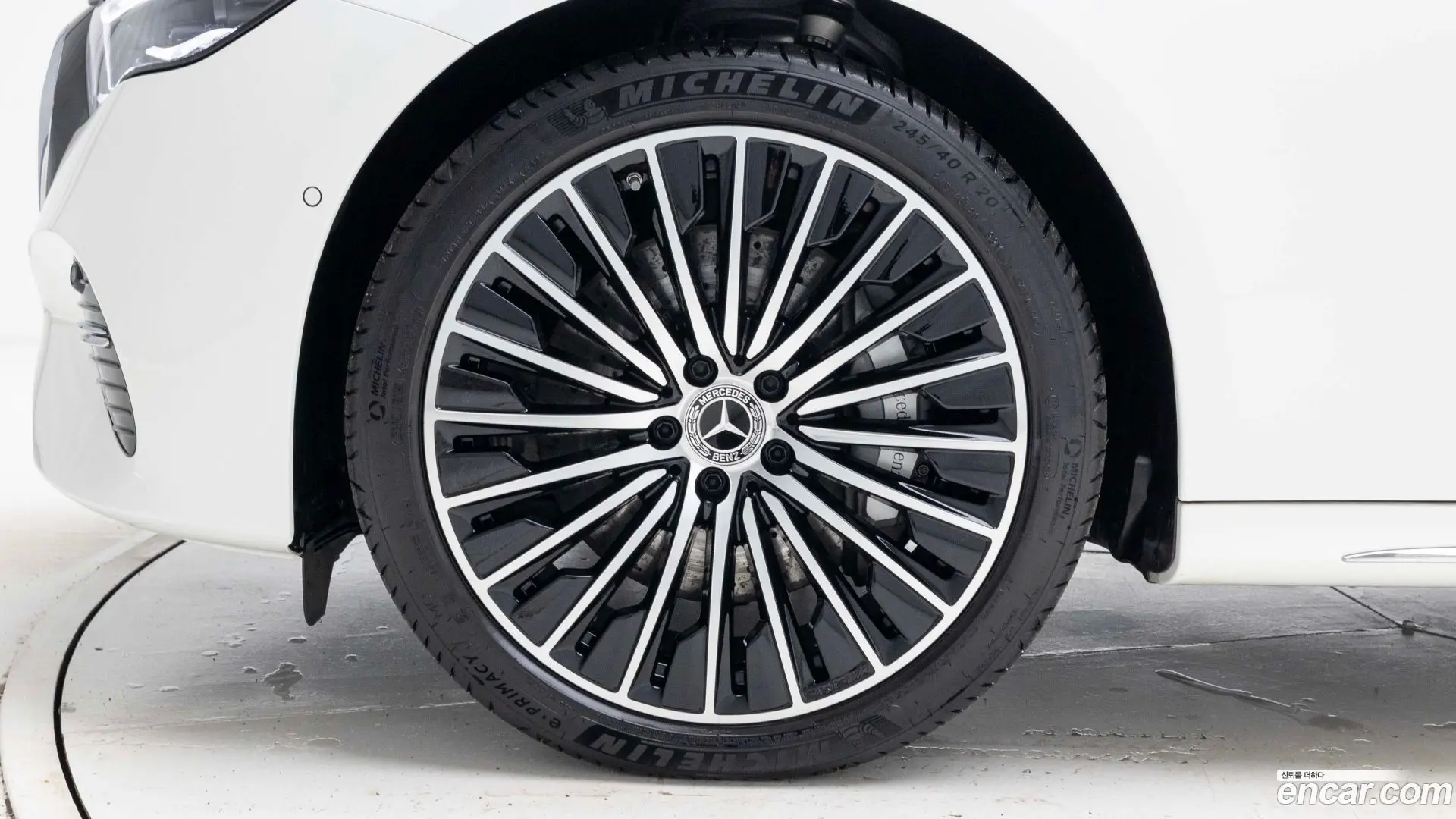 Mercedes-Benz E-Class E450 4MATIC Exclusive