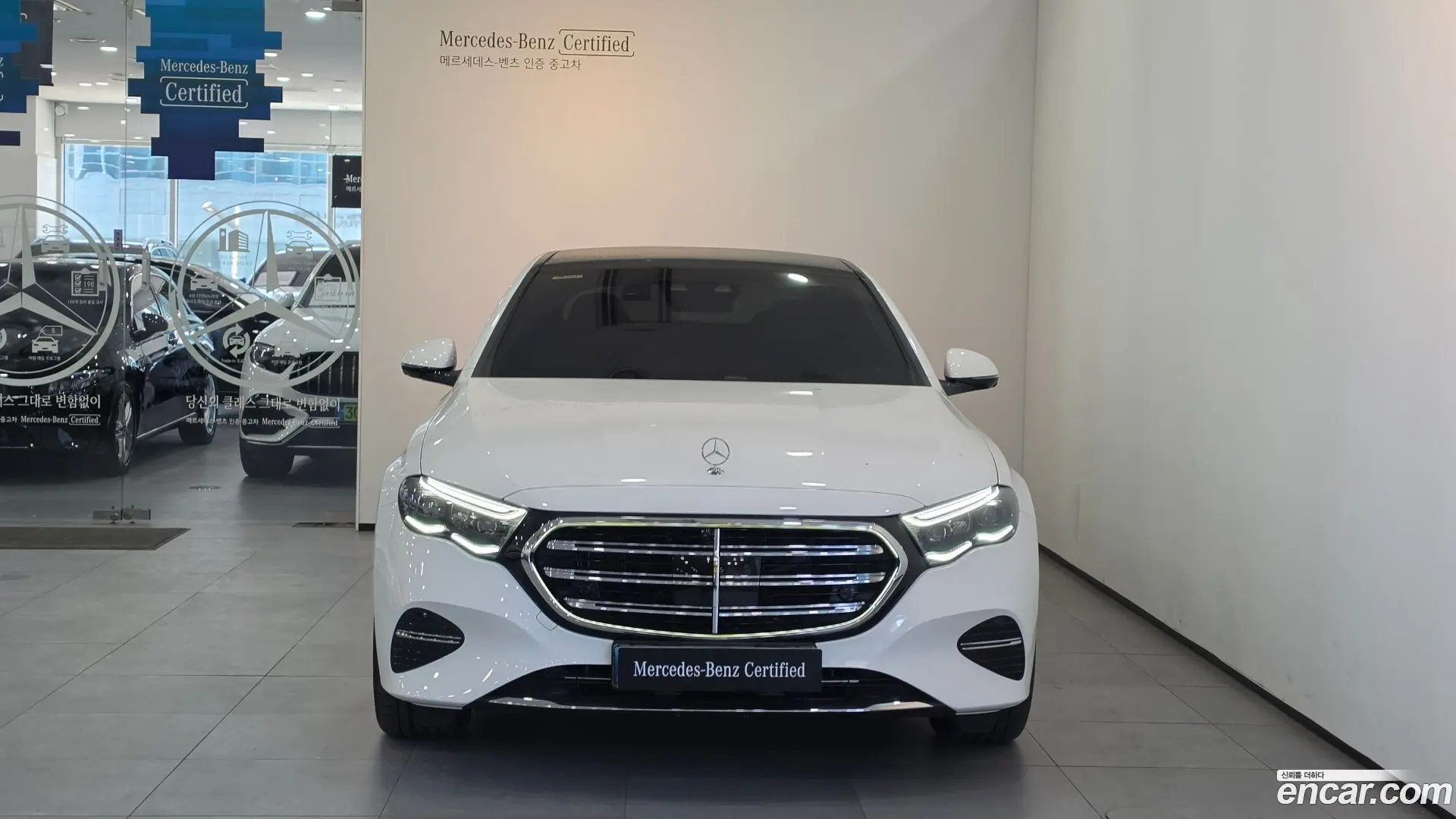 Mercedes-Benz E-Class E300 4MATIC Exclusive 2023
