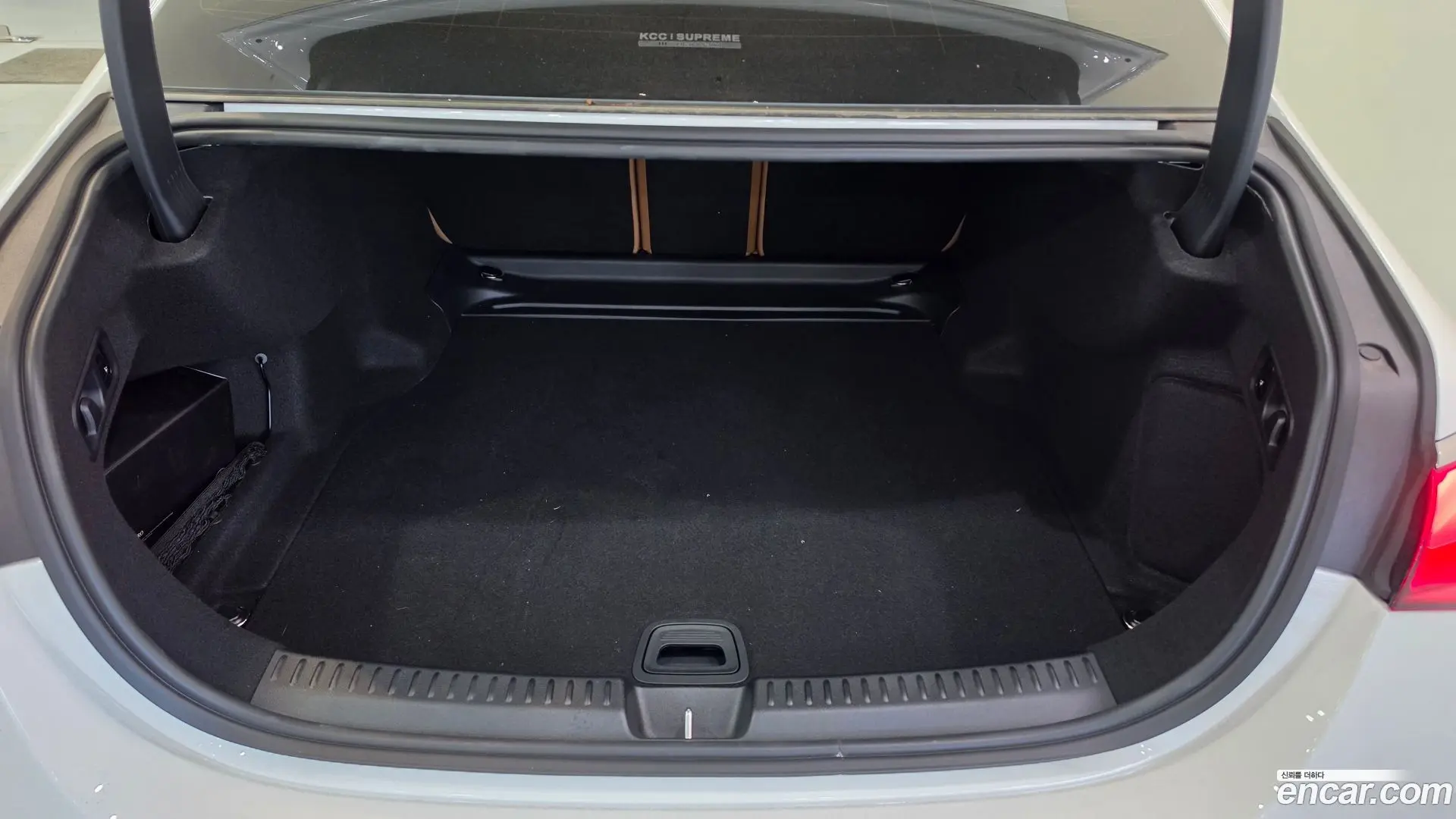 Mercedes-Benz E-Class E300 4MATIC Exclusive 2023