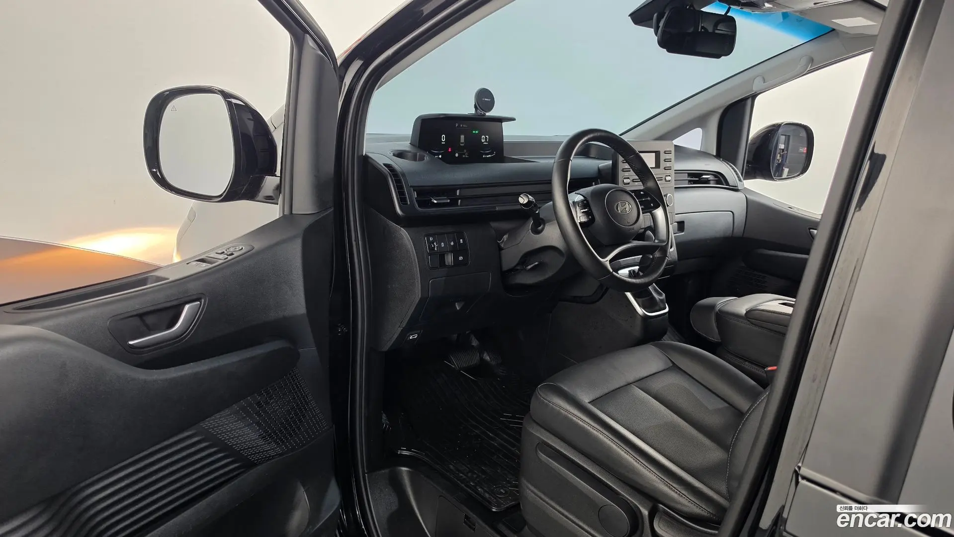 Hyundai Staria Cargo 3-Seater 2022